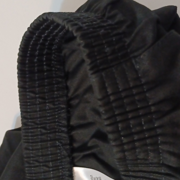 Women's Alfred Dunner Classics Black Proportioned Medium Twill Pants - Picture 8 of 12